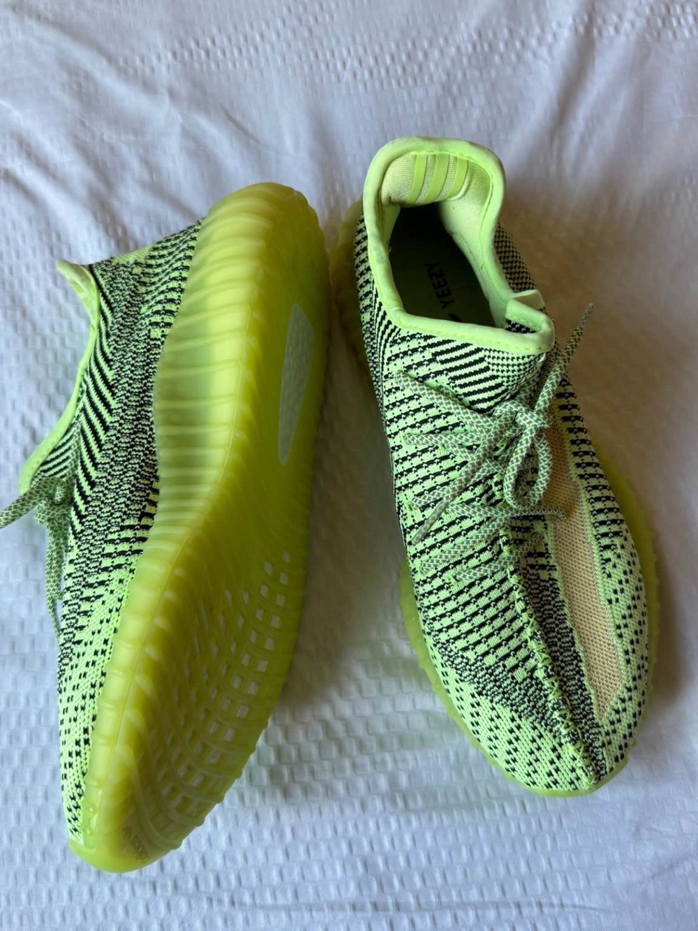 Adidas Yeezy Boost 350 V2 Yeezreel (– Size 11 /5
US - Picture 2 of 7